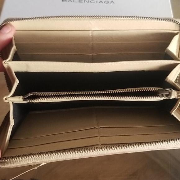 Balenciaga cream city wallet - Picture 8 of 10